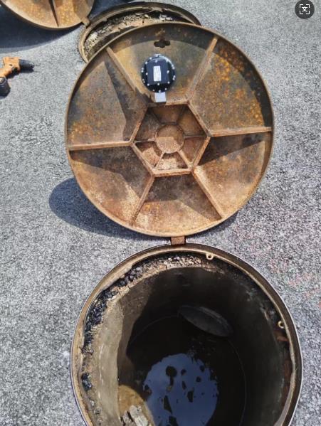 窨井傷人頻發(fā)？新光智能井蓋有妙招!