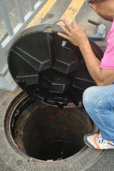 窨井蓋撞上了物聯(lián)網(wǎng)，“智慧井蓋”它來(lái)了！